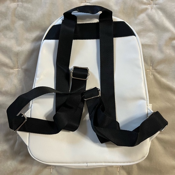 Hello Kitty Mini Backpack - Picture 2 of 3